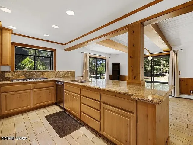 $7,500 | 445 Country Club Drive, Incline Village, NV 89451