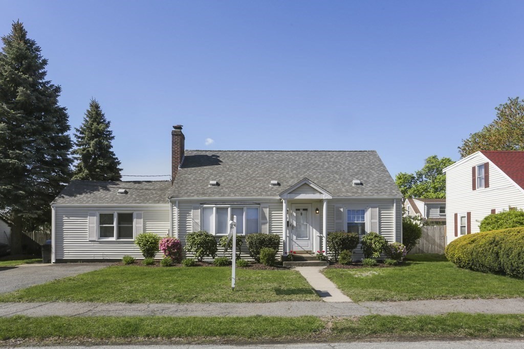 22 Allen Road Waltham, MA 02453 - Photo 2 of 24 Gallery Image 2