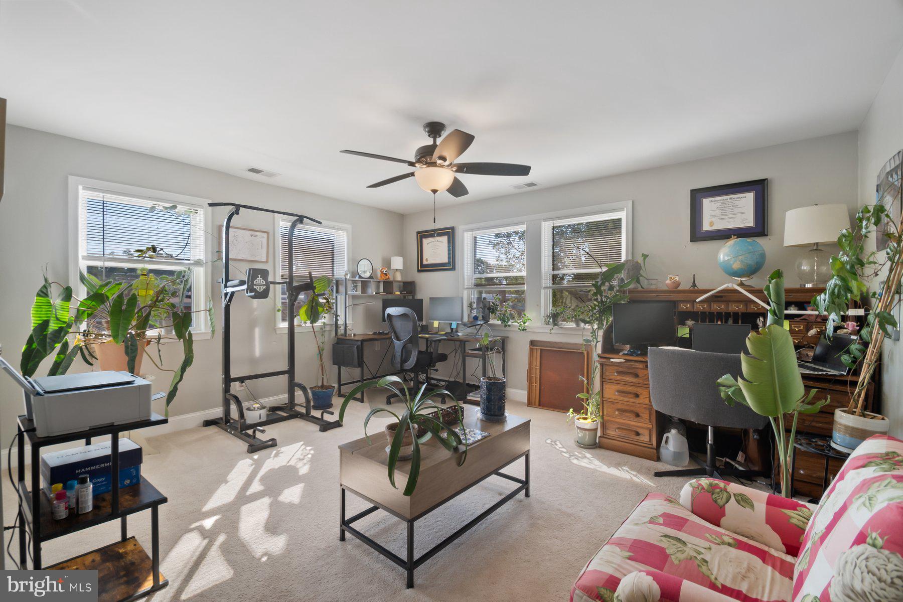 4401 Grand View Avenue Baltimore, MD 21211 - Photo 13 of 35