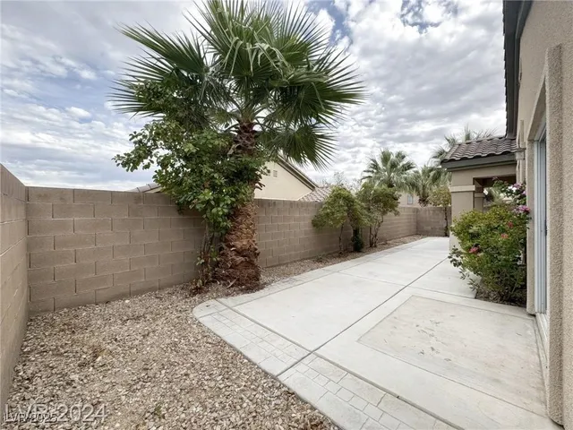 $1,900 | 8296 South Monte Cristo Way, Las Vegas, NV 89113