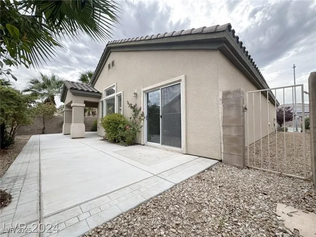 $1,900 | 8296 South Monte Cristo Way, Las Vegas, NV 89113