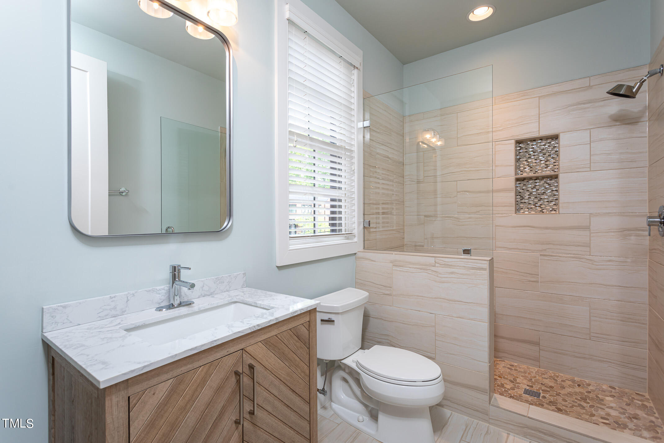 4126 Rockingham Street Raleigh, NC 27609 - Photo 17 of 60 revolution-4126-rockingham-35