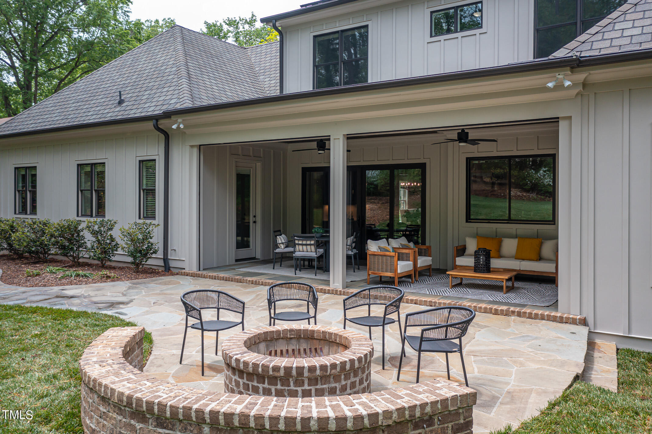4126 Rockingham Street Raleigh, NC 27609 - Photo 29 of 60 revolution-4126-rockingham-65