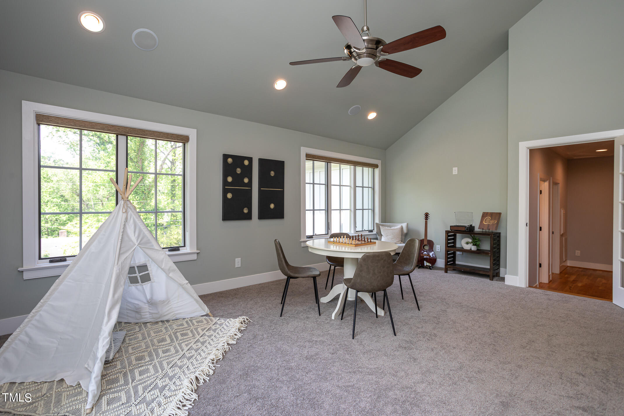 4126 Rockingham Street Raleigh, NC 27609 - Photo 35 of 60 revolution-4126-rockingham-24