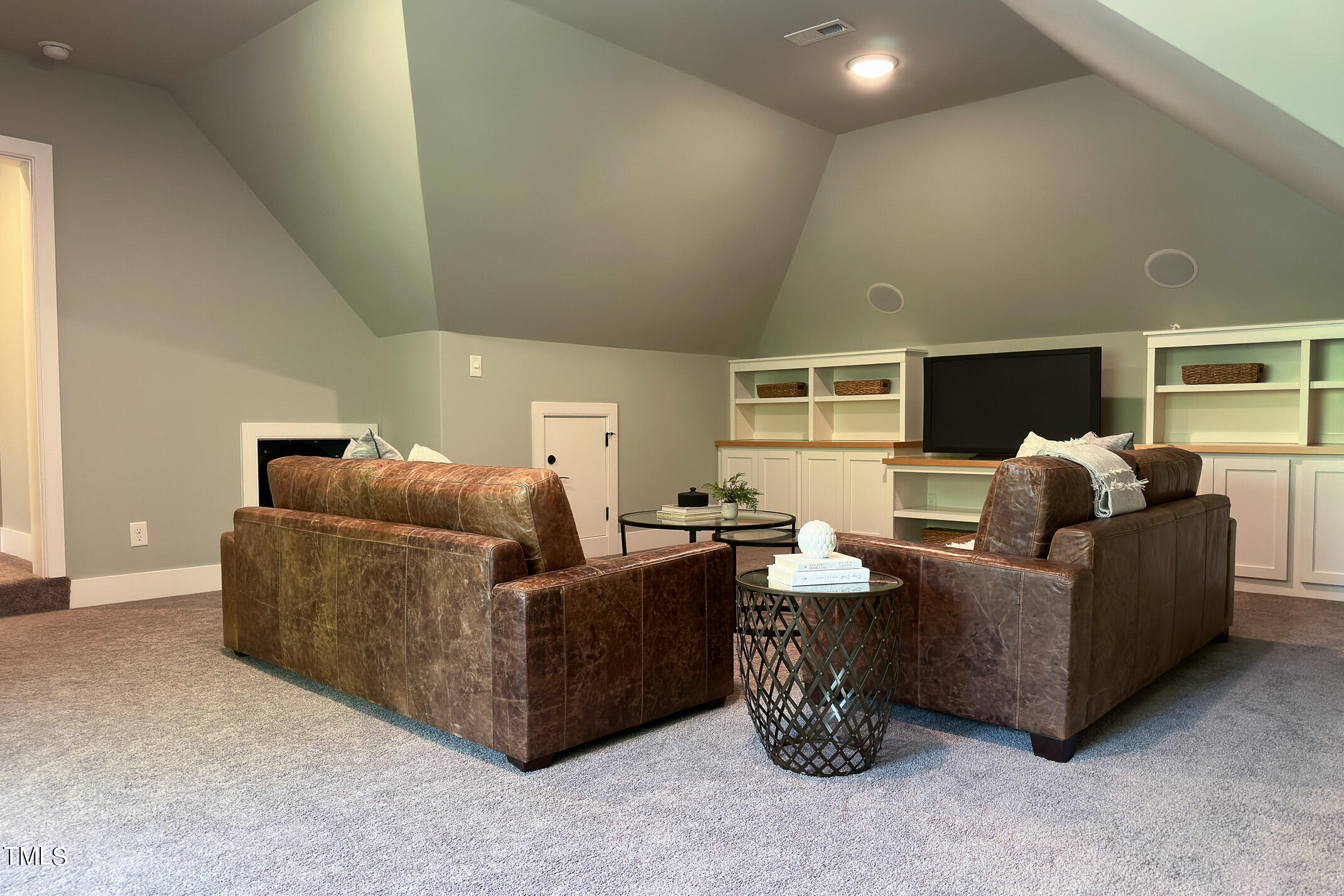 4126 Rockingham Street Raleigh, NC 27609 - Photo 41 of 60 revolution-4126-rockingham-19