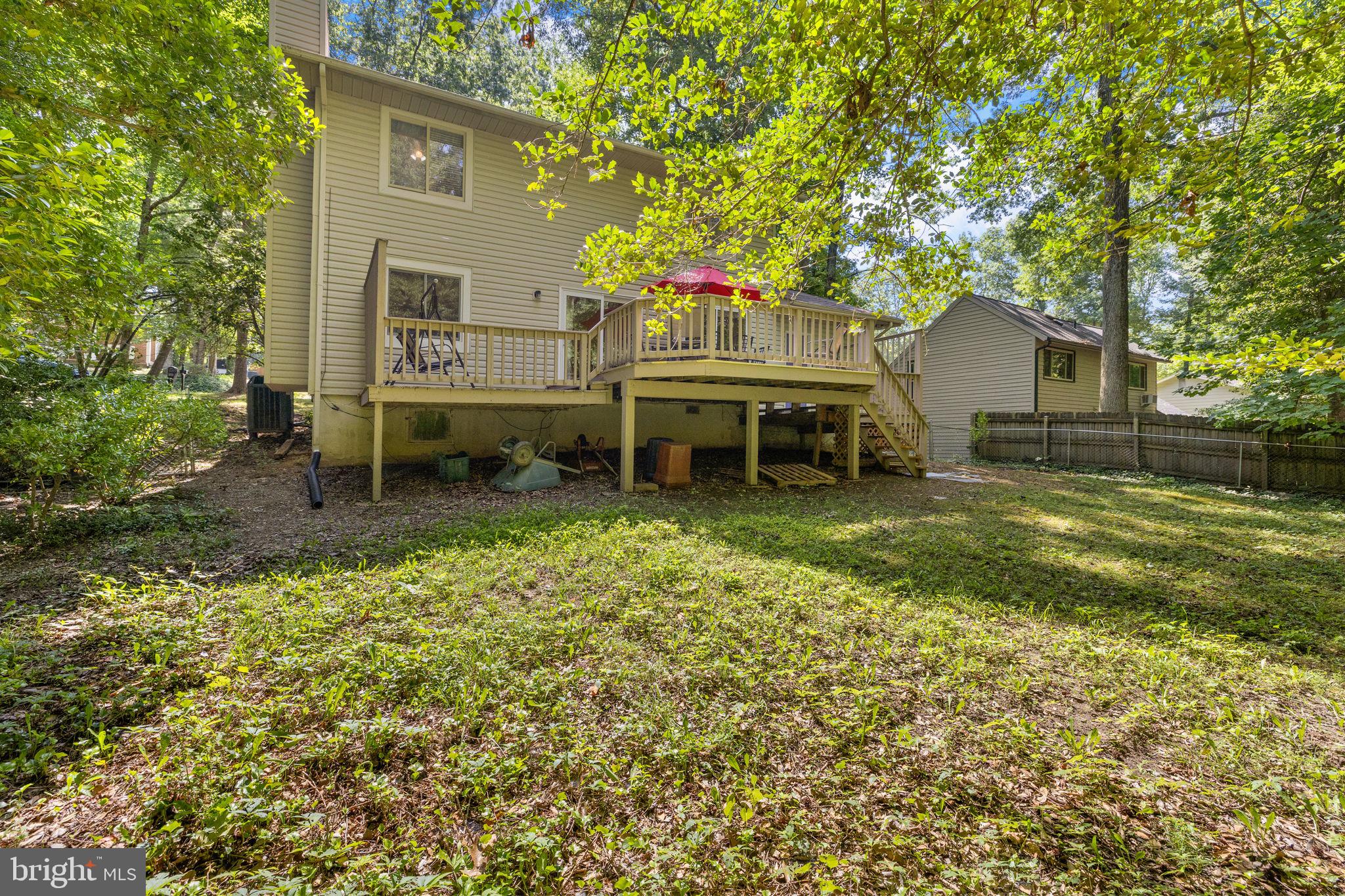 11822 Rutherford Drive Fredericksburg, VA 22407 - Photo 28 of 37 Party Sized Two Level Deck