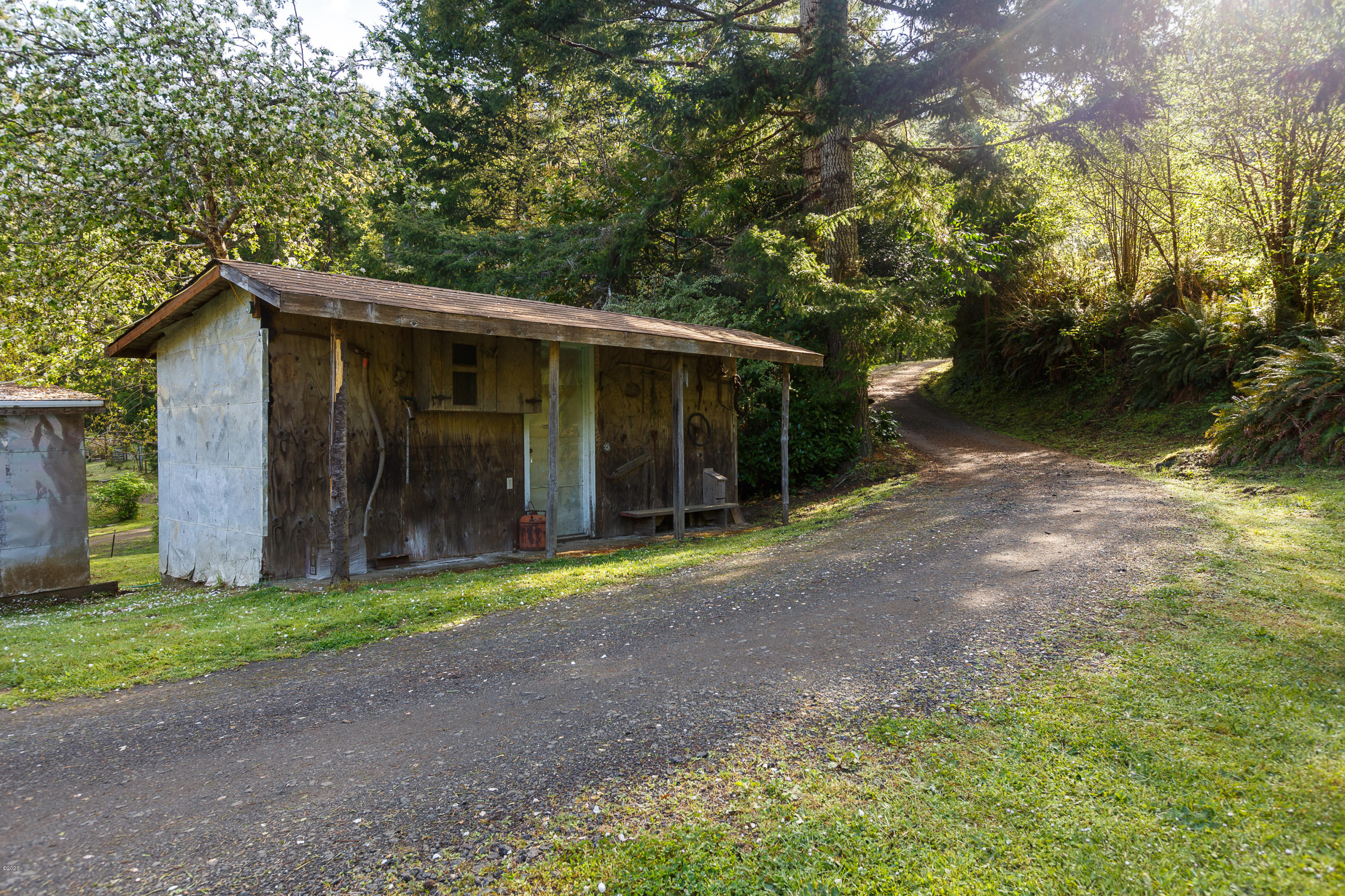 1266 North Yachats River Road Yachats, OR 97498 - Photo 69 of 79 Shed