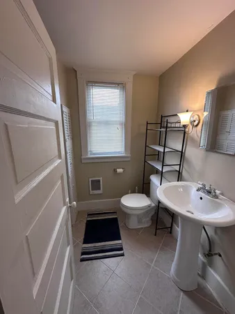 $1,525 | 535 Archer Avenue, Unit UPPER 2, St. Joseph, MI 49085