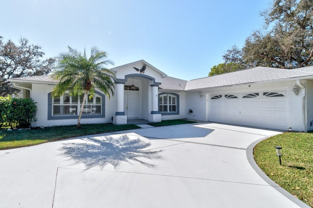 738 Benedictine Terrace Sebastian, FL 32958 - Photo 4 of 36