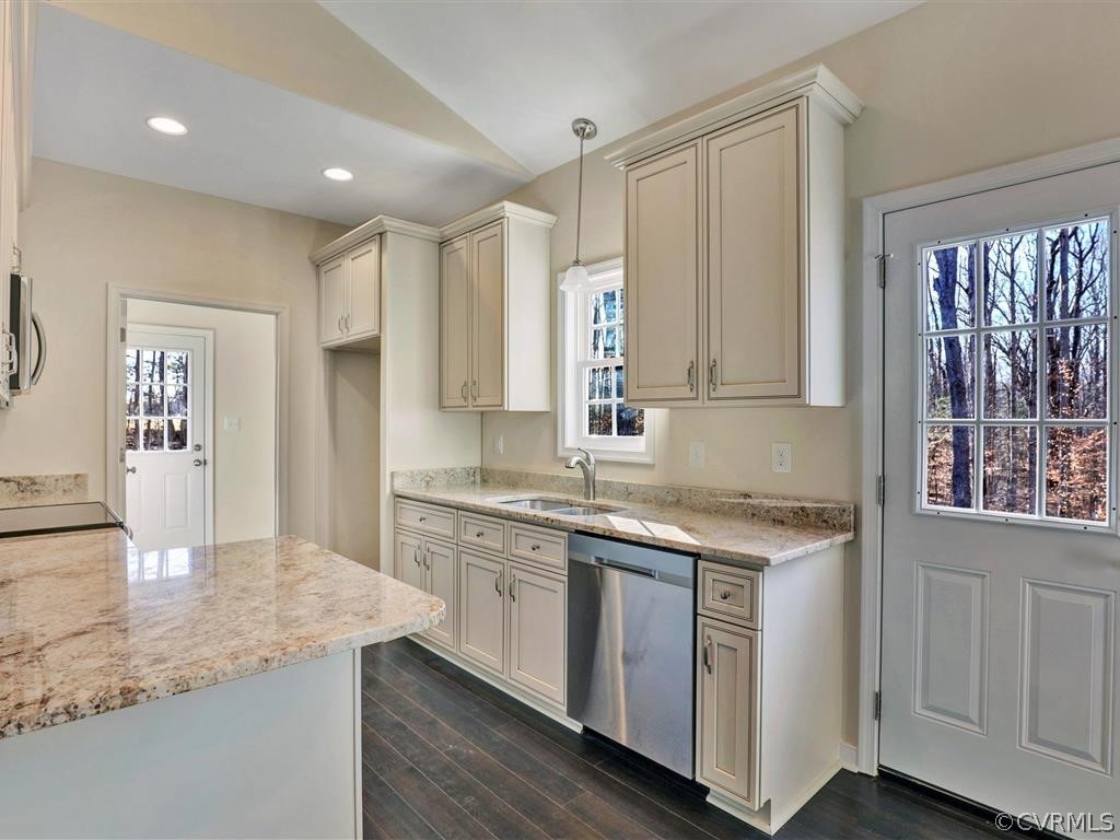 3325 Pleasants Road Powhatan, VA 23139 - Photo 8 of 22 Gallery Image 8