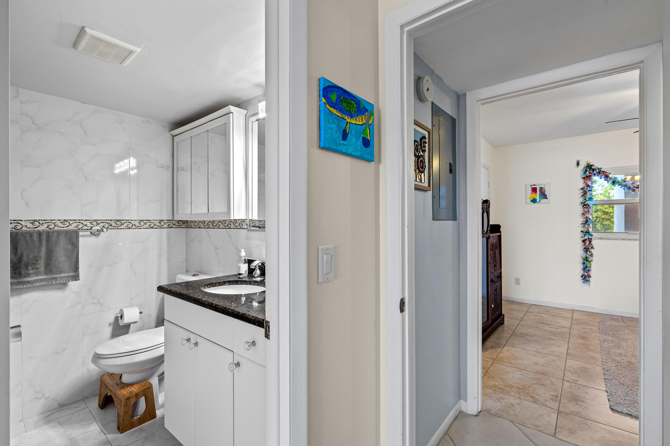 231 East Lantana Road, Unit 203 Lantana, FL 33462 - Photo 25 of 49 DSC04679
