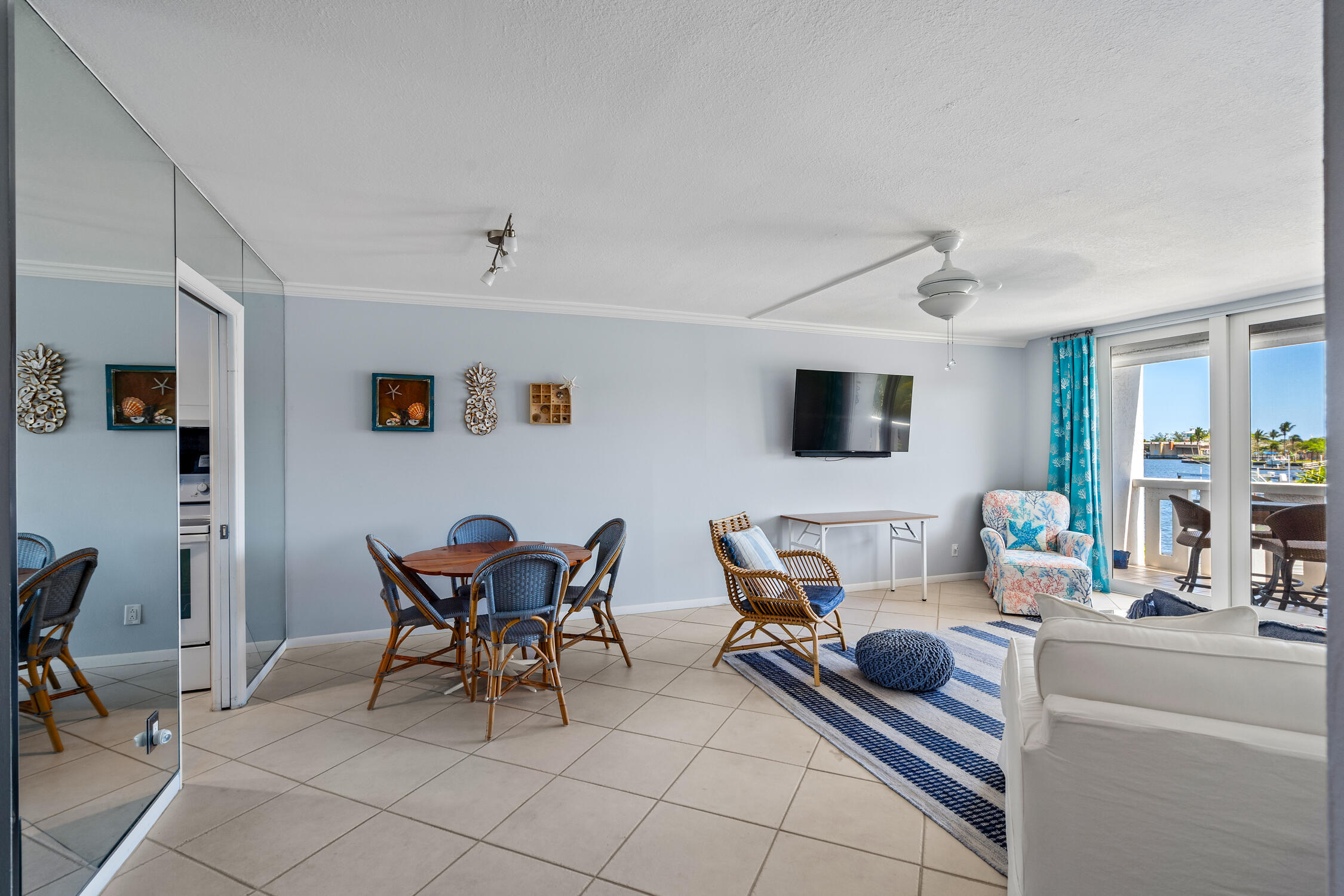 231 East Lantana Road, Unit 203 Lantana, FL 33462 - Photo 6 of 49 DSC04718