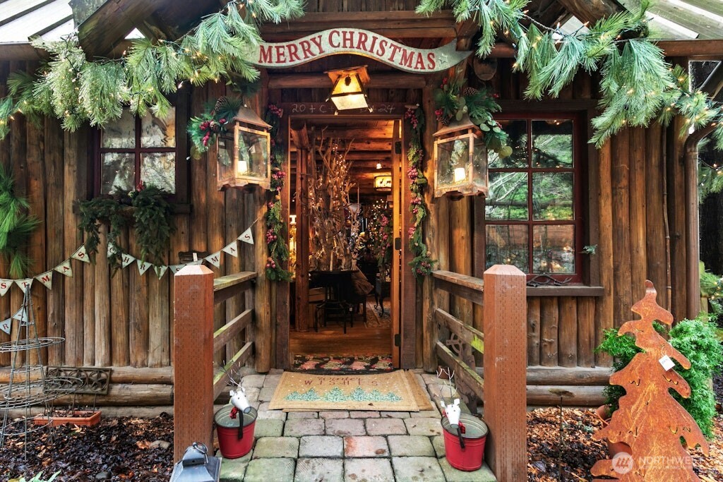 25629 Redmond-Fall City Road Northeast Redmond, WA 98053 - Photo 2 of 39