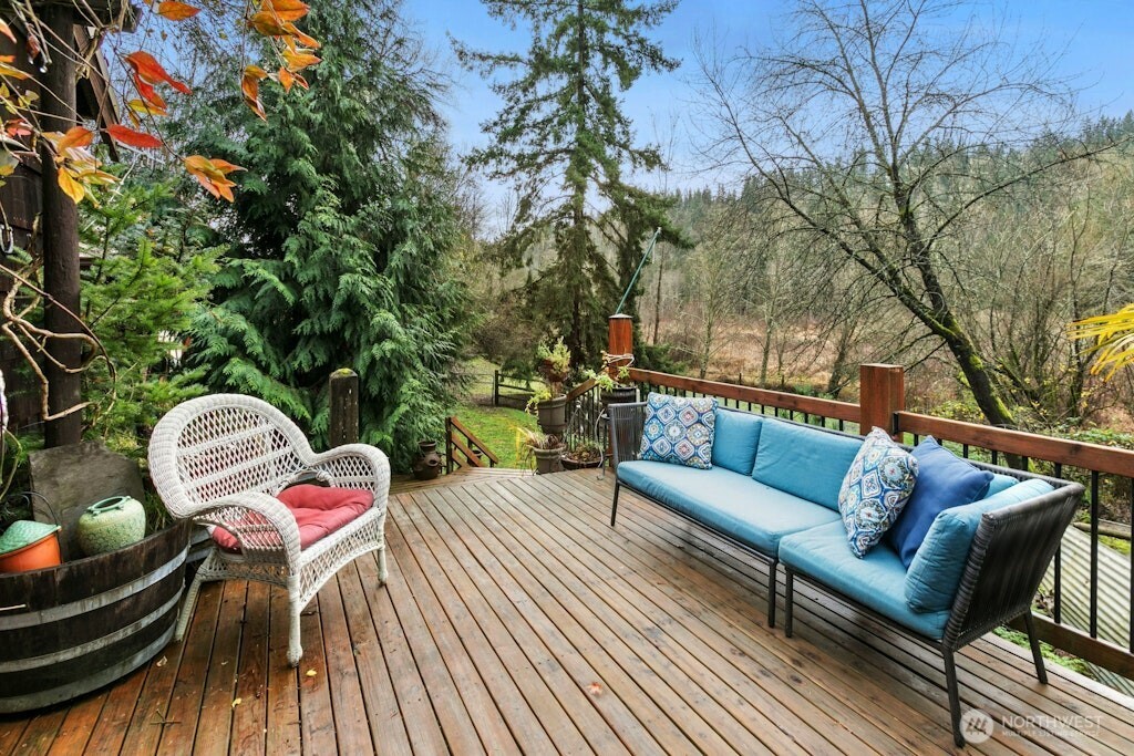 25629 Redmond-Fall City Road Northeast Redmond, WA 98053 - Photo 26 of 39