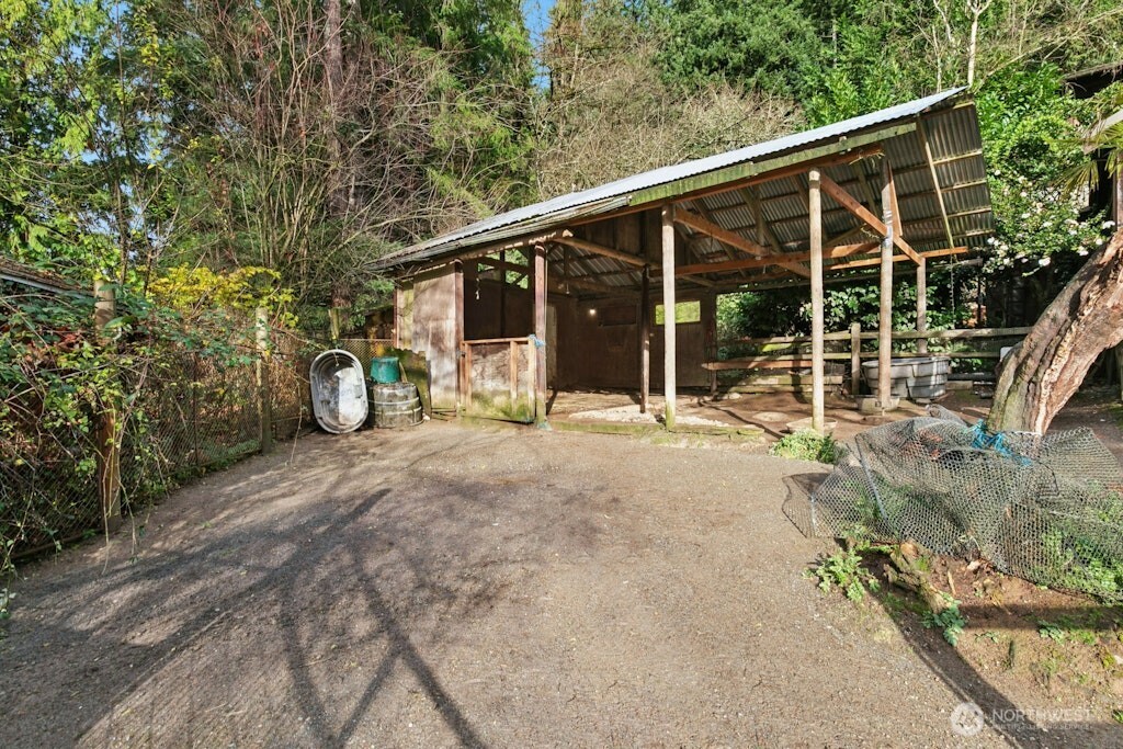 25629 Redmond-Fall City Road Northeast Redmond, WA 98053 - Photo 34 of 39