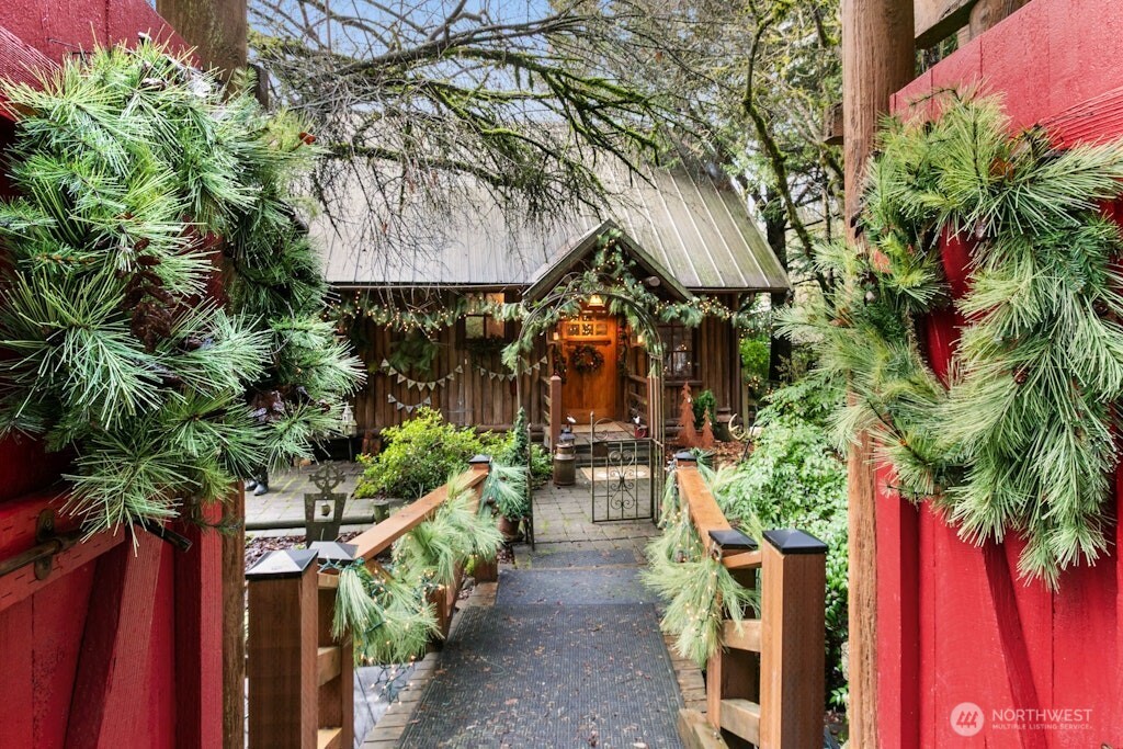 25629 Redmond-Fall City Road Northeast Redmond, WA 98053 - Photo 6 of 39