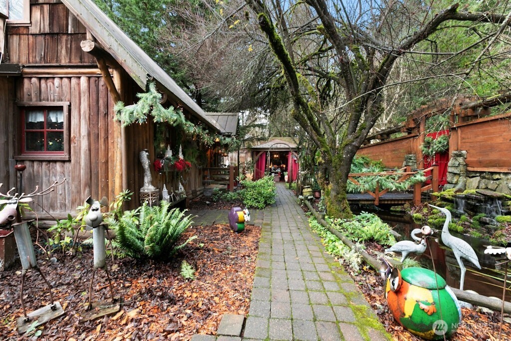 25629 Redmond-Fall City Road Northeast Redmond, WA 98053 - Photo 9 of 39