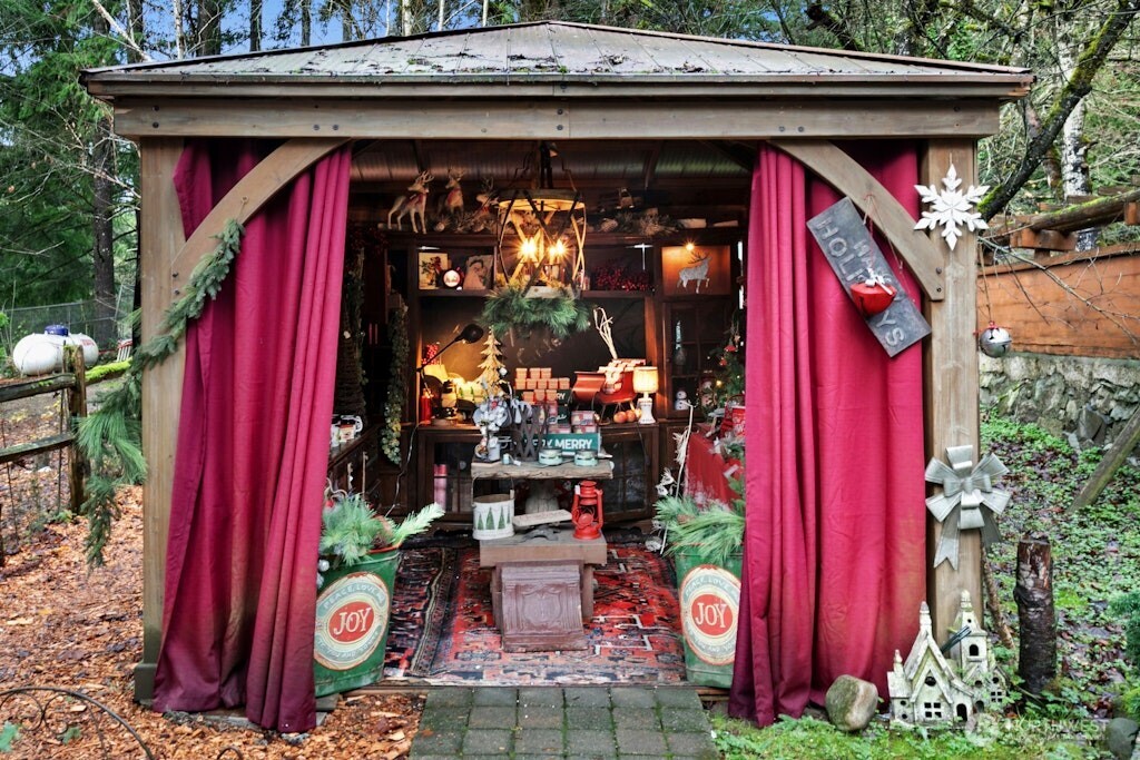 25629 Redmond-Fall City Road Northeast Redmond, WA 98053 - Photo 10 of 39