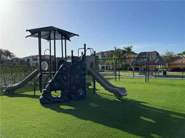 $1,550 | 2909 Tuscan Drive, Unit 302, Cape Coral, FL 33909