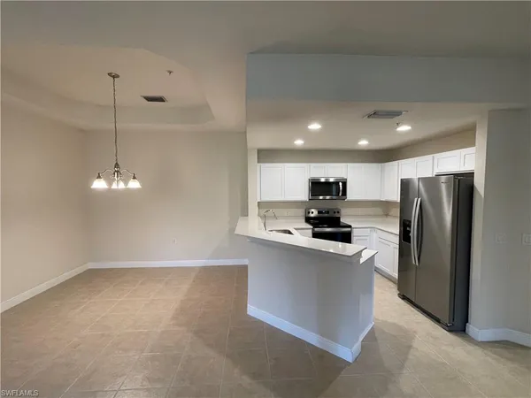 $1,550 | 2909 Tuscan Drive, Unit 302, Cape Coral, FL 33909