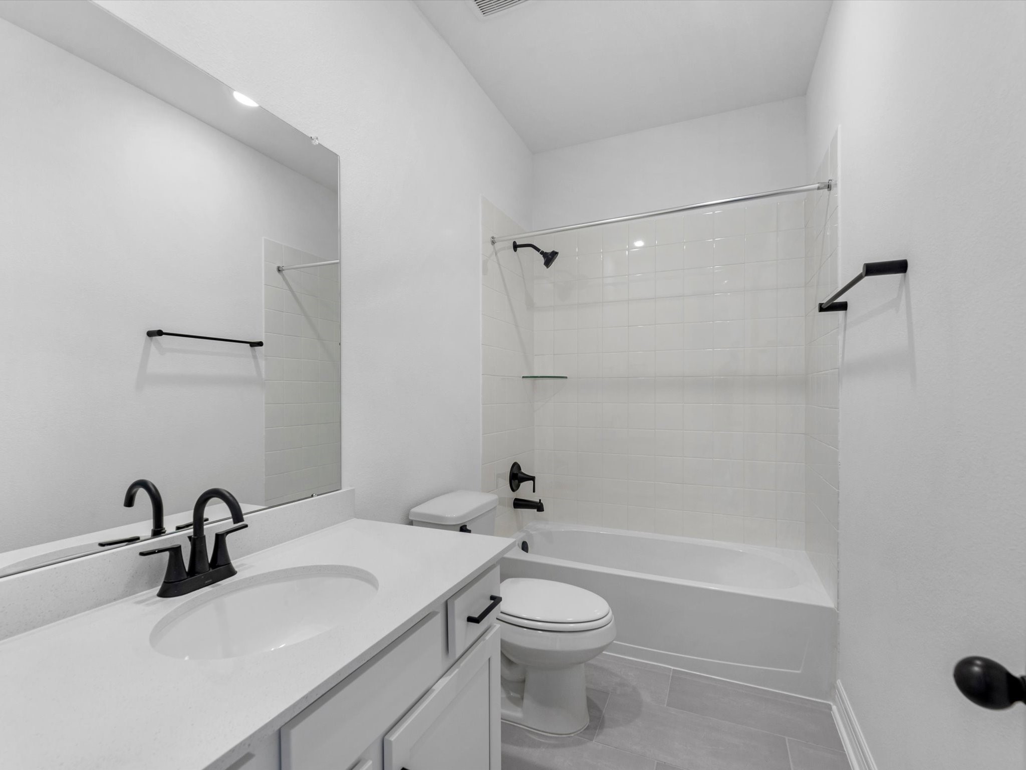 7803 Topaz Rdg Drive Angleton, TX 77515 - Photo 16 of 24 representative photo