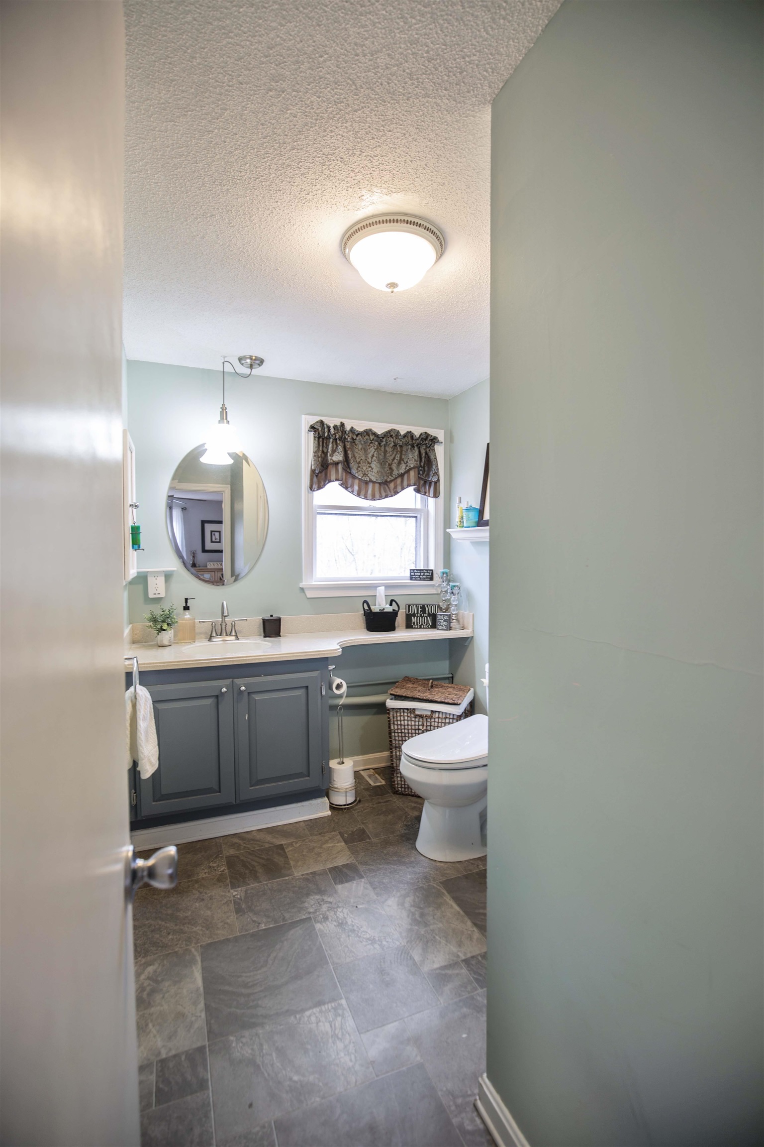 52 Hardy Road Londonderry, NH 03053 - Photo 20 of 40
