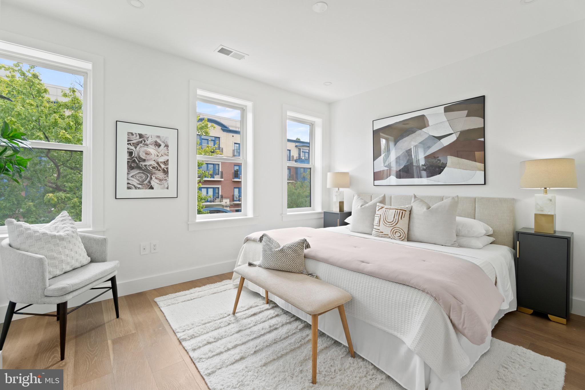 406 13th Street Northeast Washington, DC 20002 - Photo 13 of 36