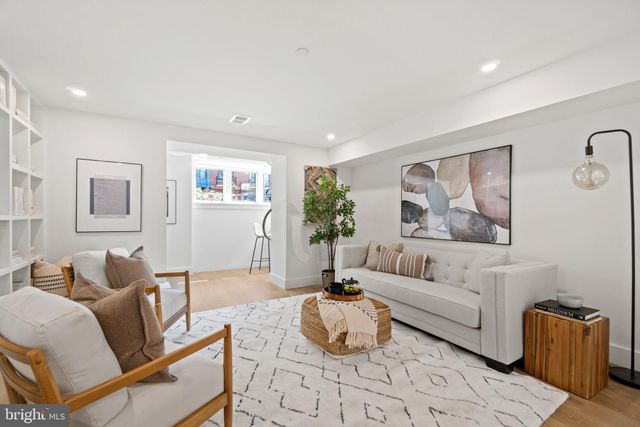 $1,330,000 | 406 13th Street Northeast, Washington, DC 20002