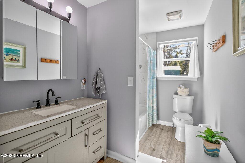 11049 Old Kings Road Jacksonville, FL 32219 - Photo 28 of 74 Hall bath