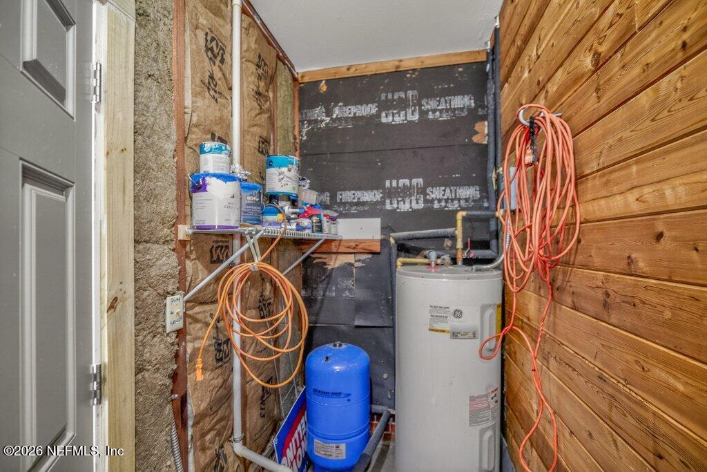 11049 Old Kings Road Jacksonville, FL 32219 - Photo 43 of 74 Utility room