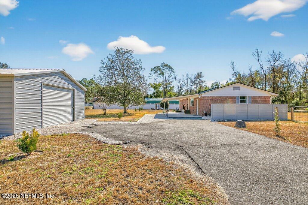 11049 Old Kings Road Jacksonville, FL 32219 - Photo 44 of 74 Asphalt driveway