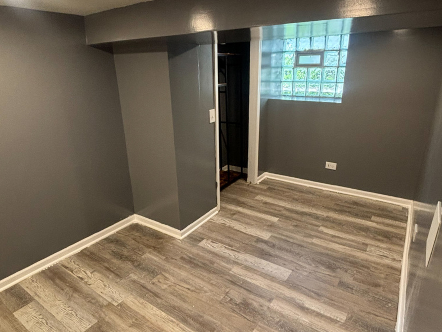 6322 South Morgan Street Chicago, IL 60621 - Photo 4 of 10 a view of empty room