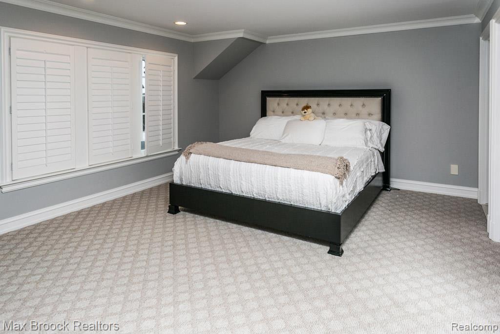 180 Ravine Road Birmingham, MI 48009 - Photo 18 of 41 180RavineRd-18.jpg