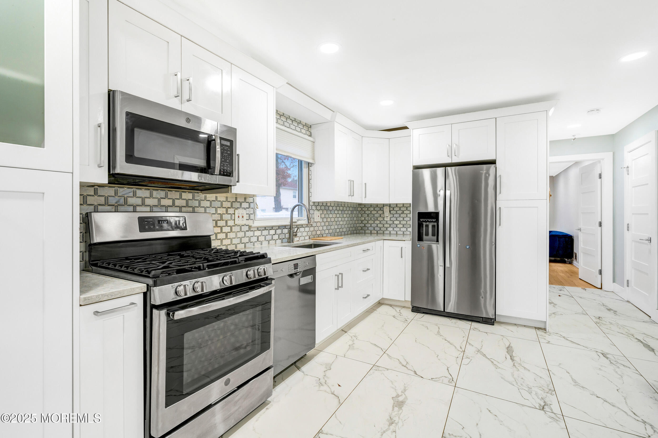 104 Pear Street Oakhurst, NJ 07755 - Photo 13 of 44 035