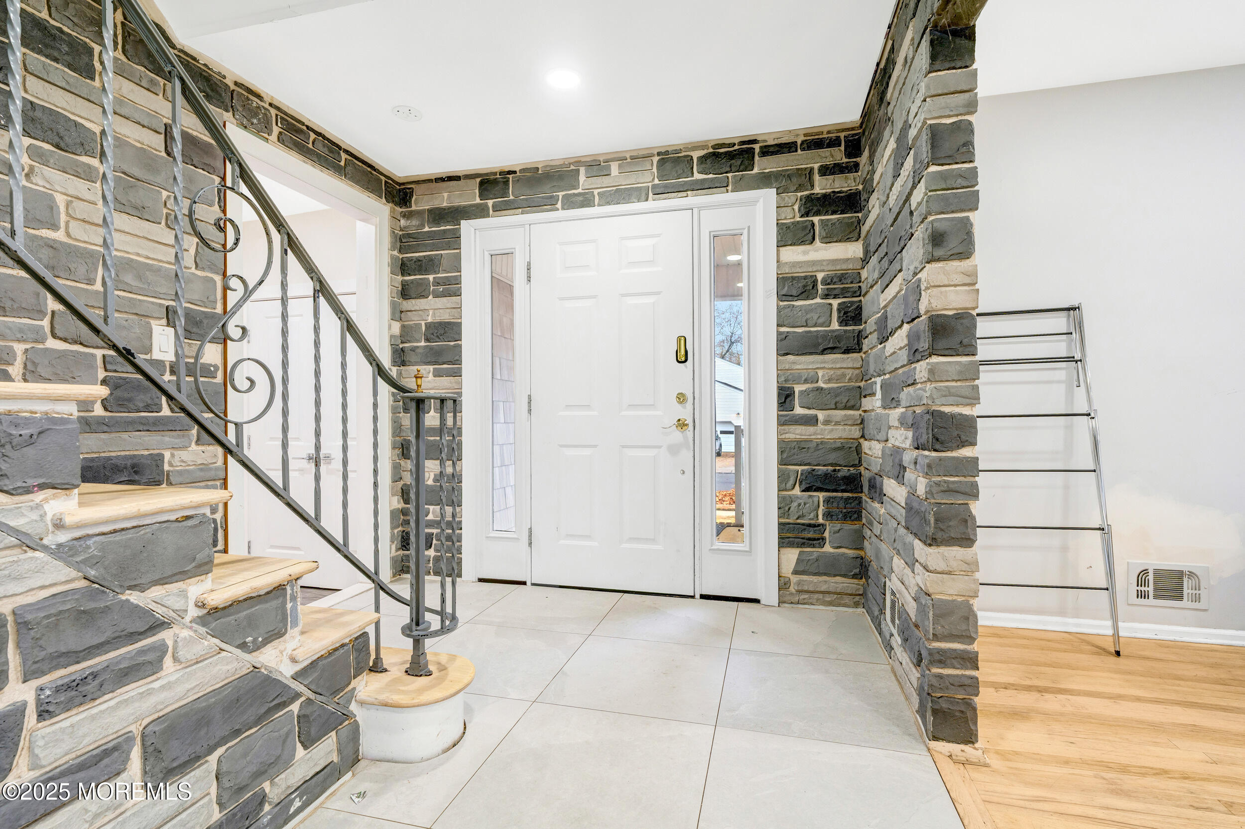 104 Pear Street Oakhurst, NJ 07755 - Photo 7 of 44 027