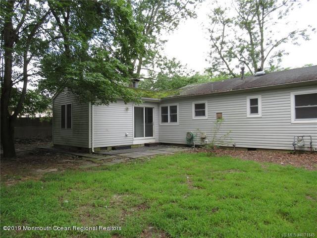 913 Harrison Road Toms River, NJ 08753 - Photo 3 of 20 3