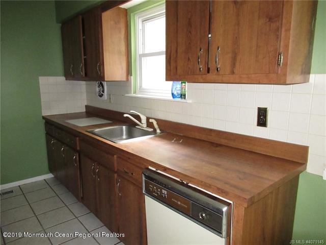 913 Harrison Road Toms River, NJ 08753 - Photo 8 of 20 8