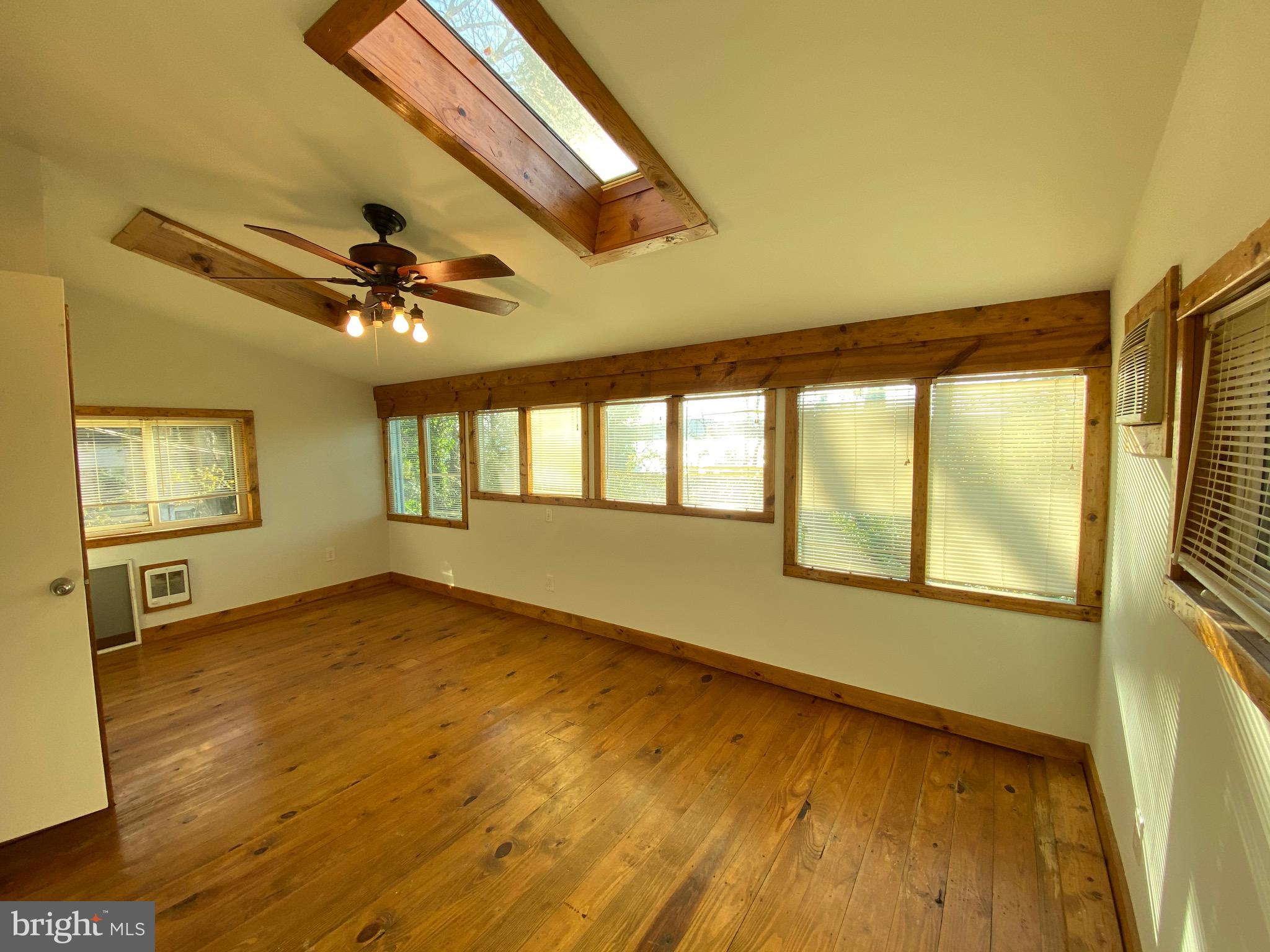 489 Peach Bottom Road Peach Bottom, PA 17563 - Photo 22 of 32 Bedroom With Skylights