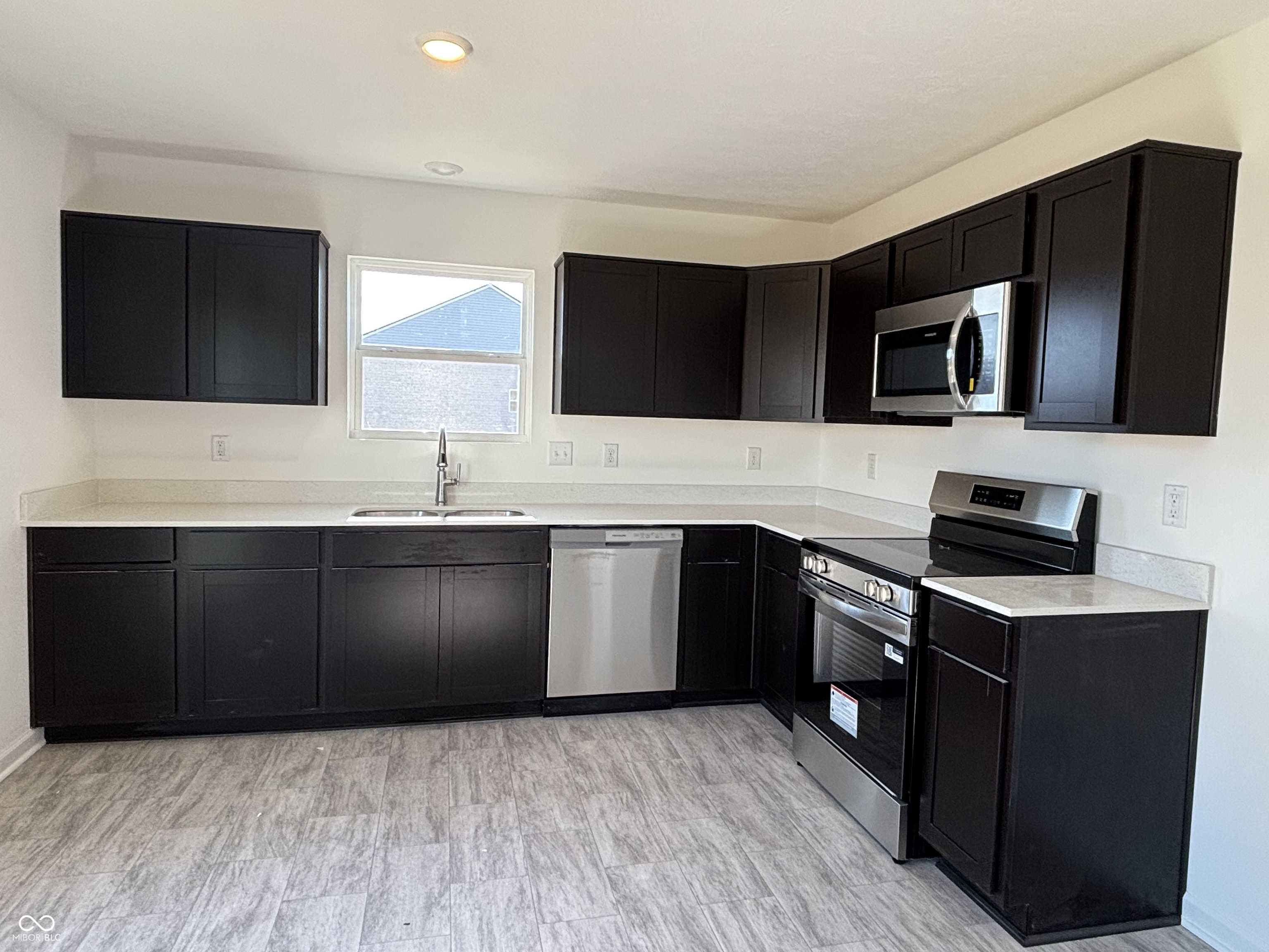 8096 Camellia Lane Pendleton, IN 46064 - Photo 3 of 5