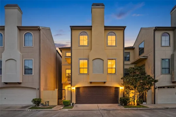 $2,700 | 3022 Orchard Court, Houston, TX 77054