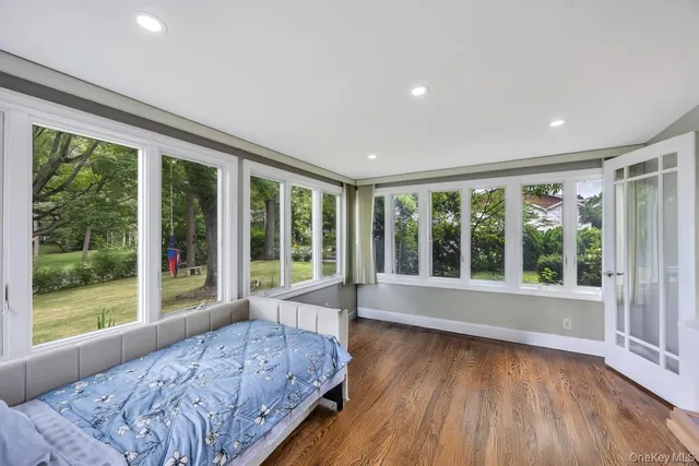 $1,999,000 | 103 Old Mill Road, Great Neck, NY 11023