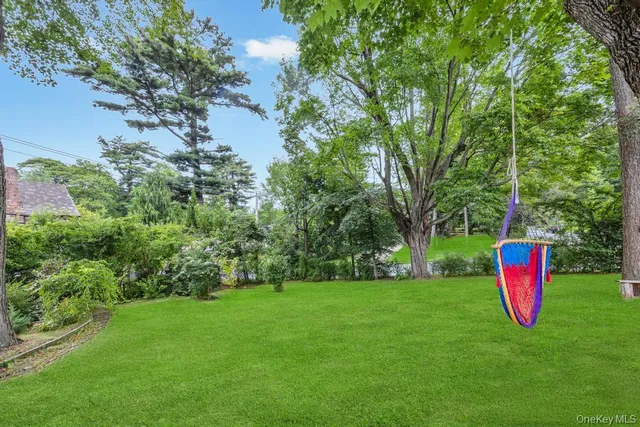 $1,999,000 | 103 Old Mill Road, Great Neck, NY 11023