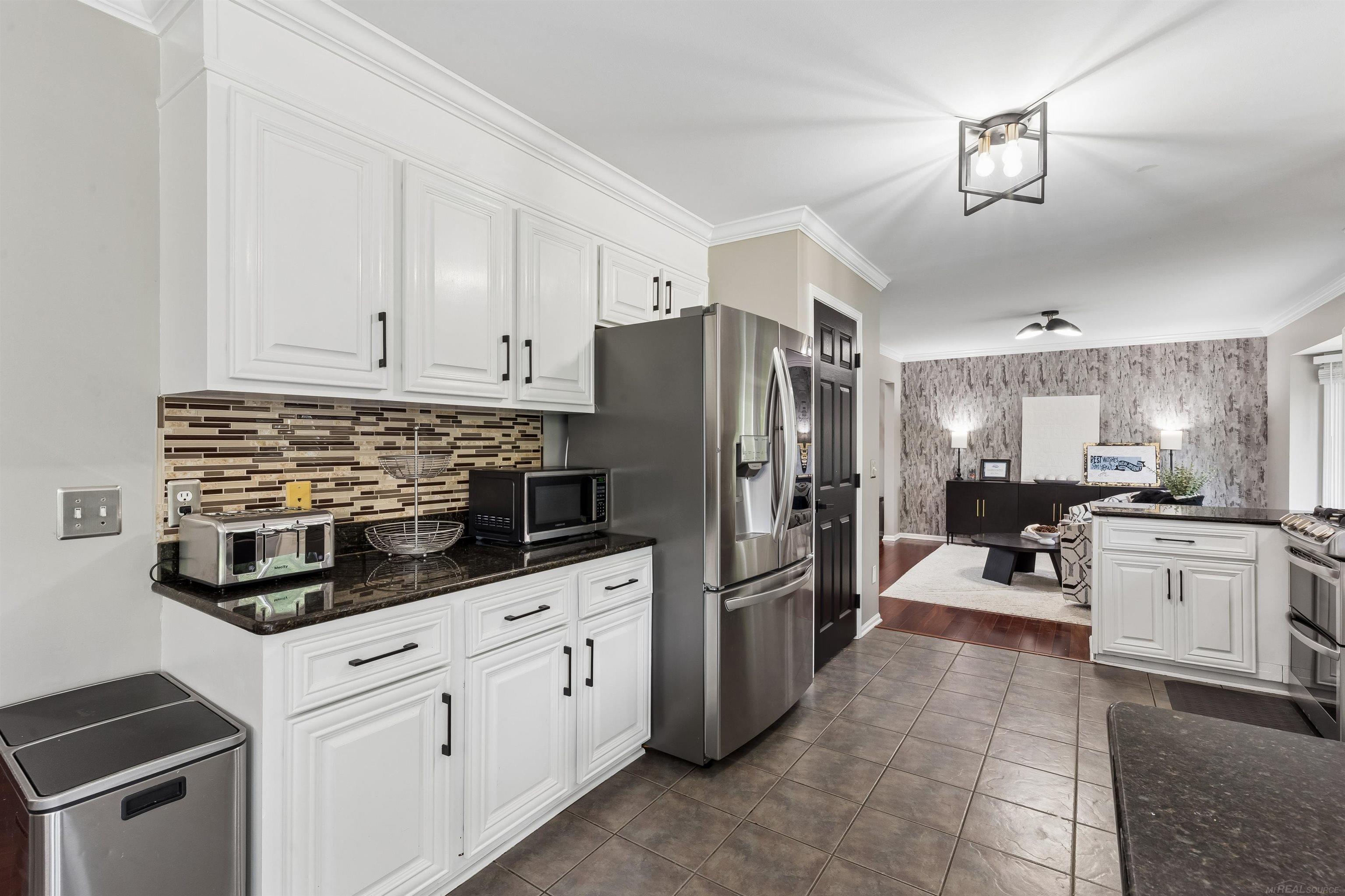 34347 Lillian Road New Baltimore, MI 48047 - Photo 19 of 39 Gallery Image 19