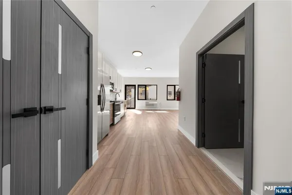 $2,350 | 87-89 Mary Street, Unit 502, Paterson, NJ 07503