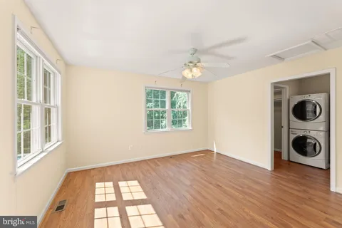 $1,285,000 | 9719 Cinnamon Creek Drive, Vienna, VA 22182