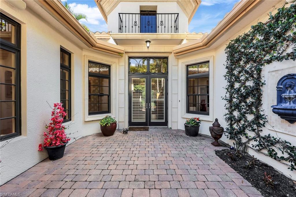 18051 Lagos Way Naples, FL 34110 - Photo 3 of 35