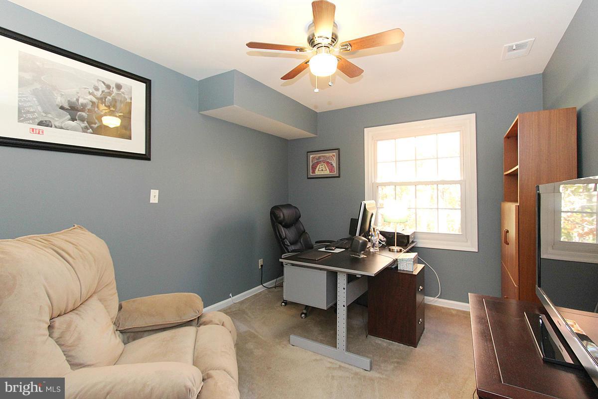5901 D Kingsford Road, Unit 438 Springfield, VA 22152 - Photo 25 of 30 Bedroom