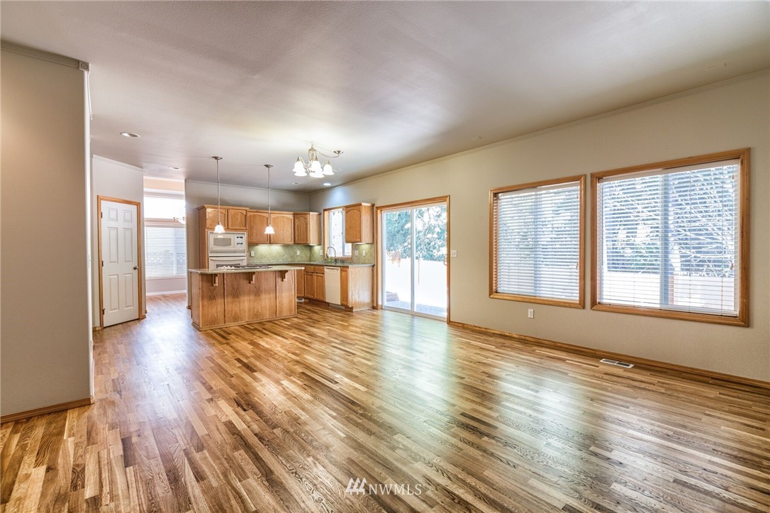 18717 13th Drive Southeast Bothell, WA 98012 - Photo 15 of 25 Gallery Image 15