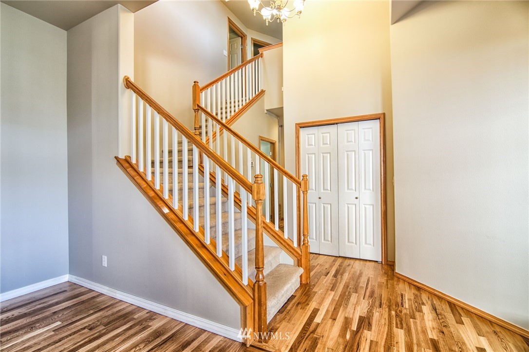 18717 13th Drive Southeast Bothell, WA 98012 - Photo 17 of 25 Gallery Image 17