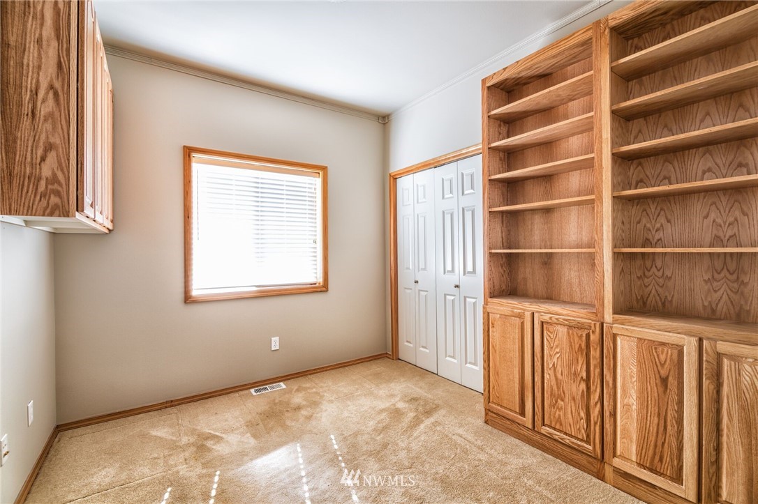 18717 13th Drive Southeast Bothell, WA 98012 - Photo 7 of 25 Gallery Image 7